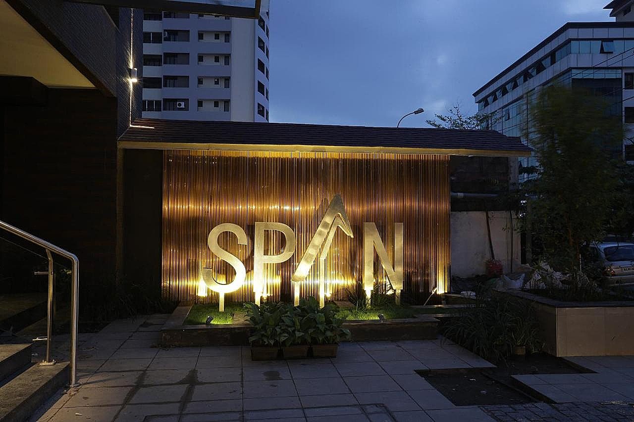 undefined Span international 7