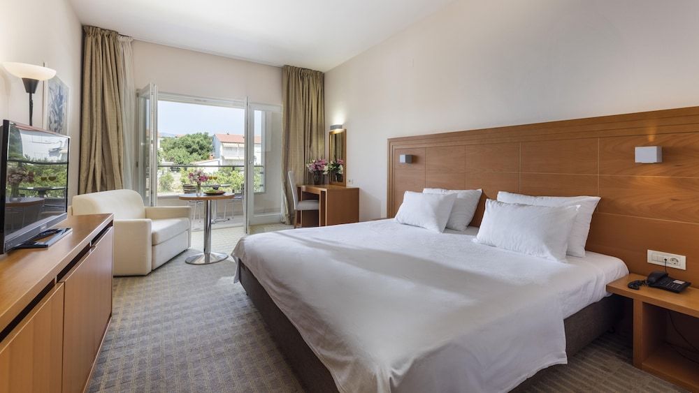 Comfort Double Room, Partial Sea View