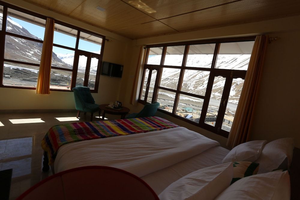 Spiti Heritage Superior Room, Mountain View 10