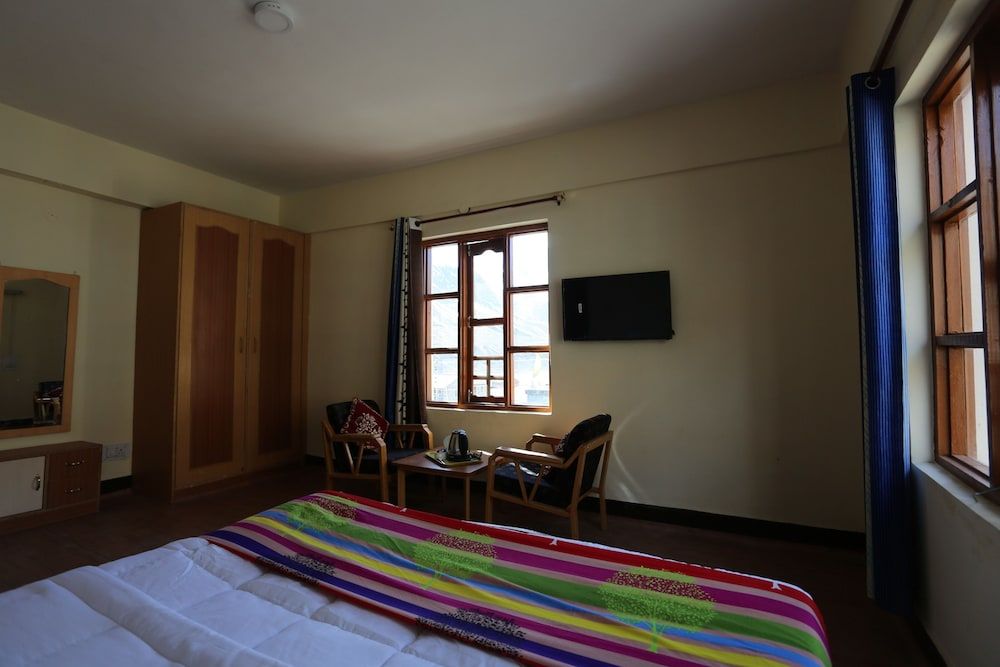 Spiti Heritage Deluxe Room, Mountain View 13
