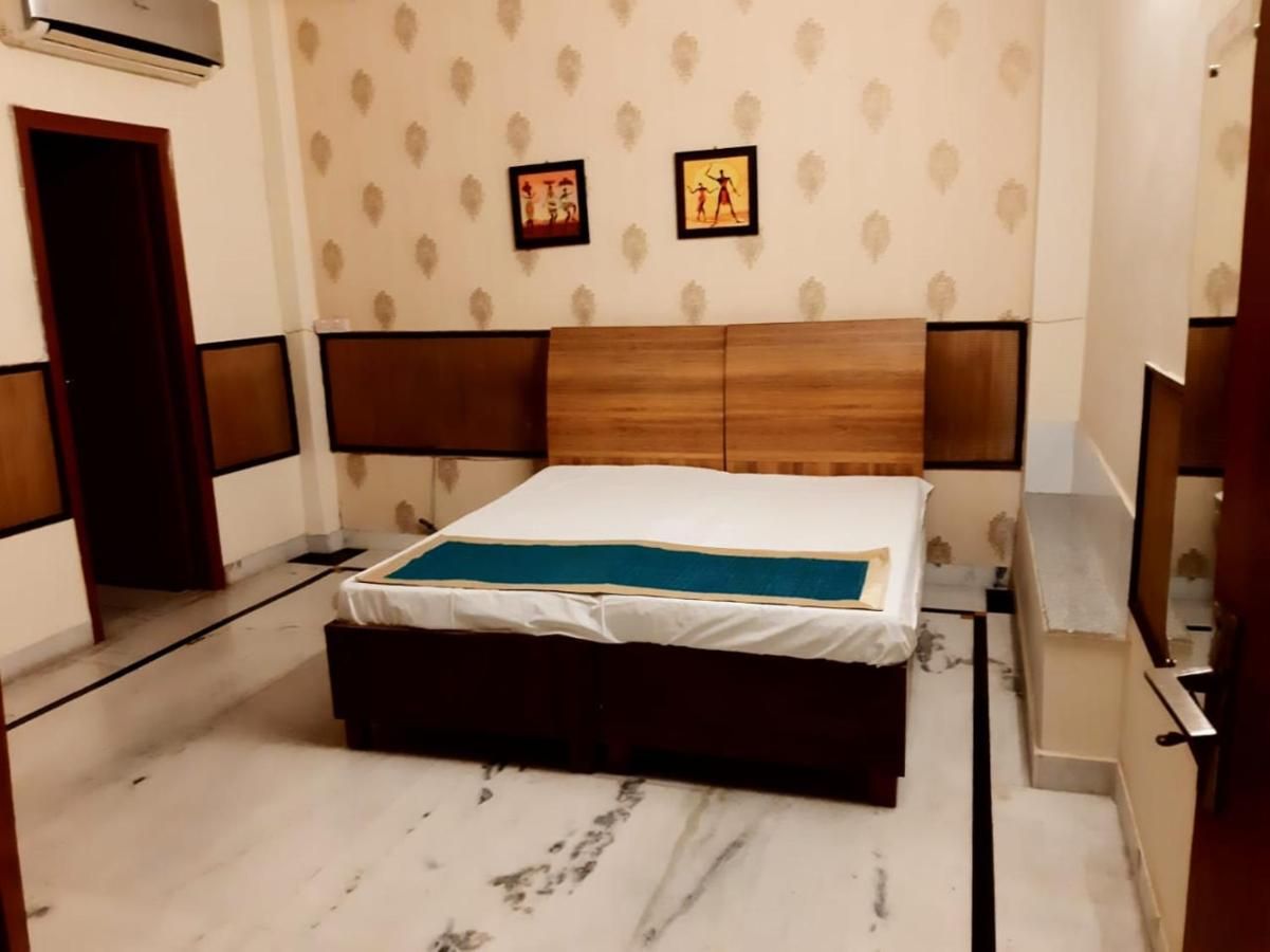 Standard AC Room