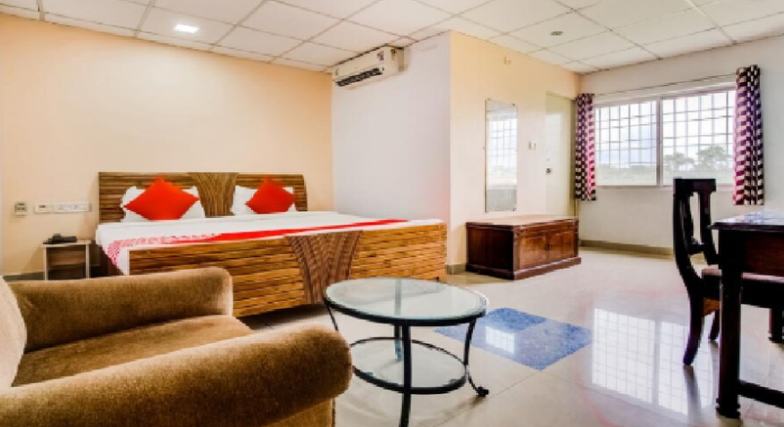 AC Deluxe No Smoking No Alcohol