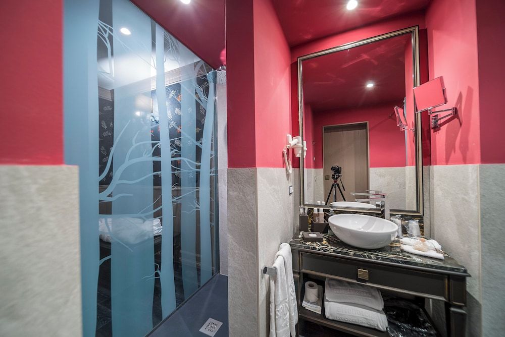 Junior Studio Suite (Prestige)