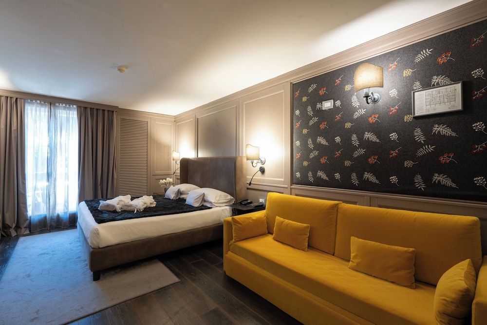 Triple Room (Prestige)