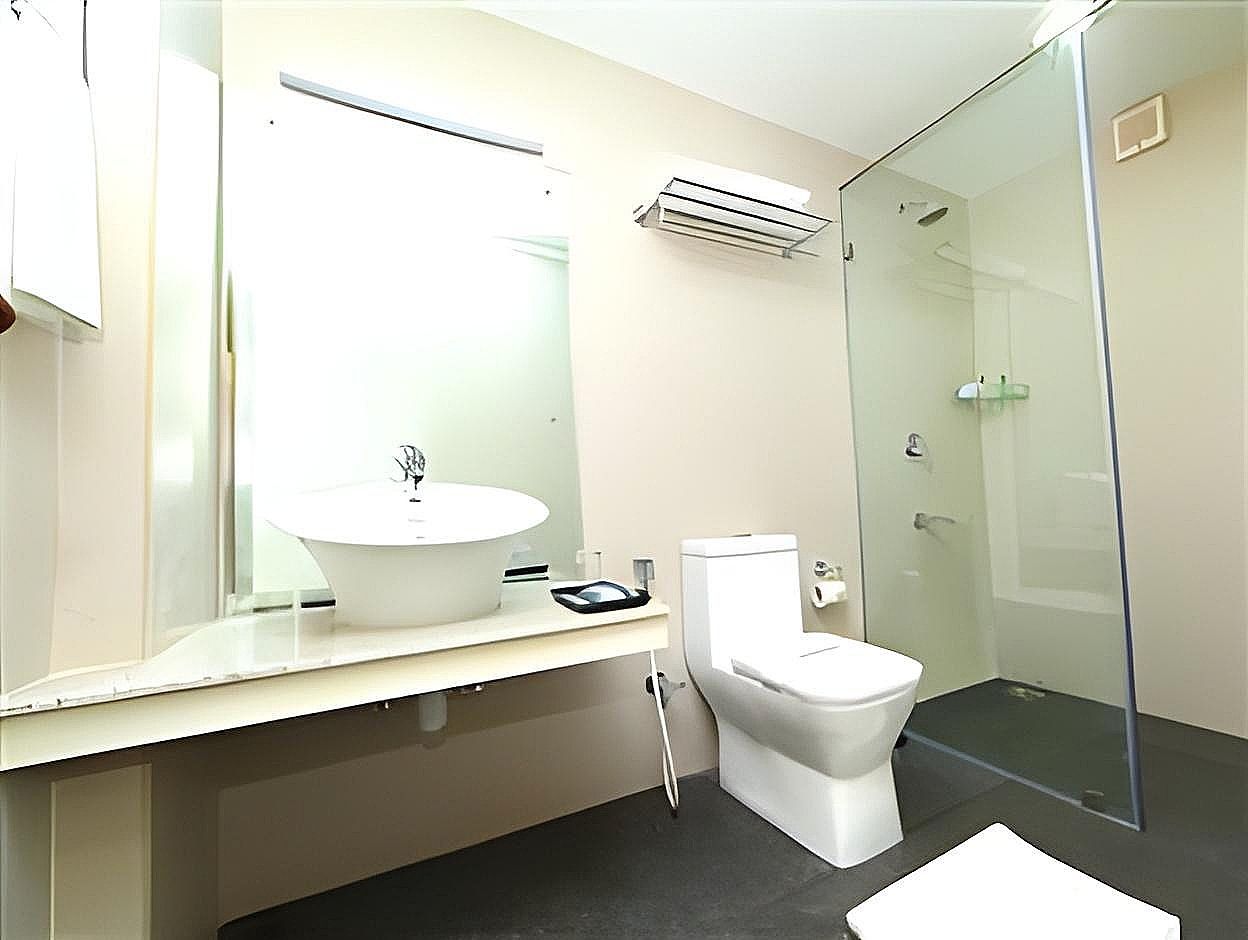 Hotel Millennium Continental Standard Deluxe 5