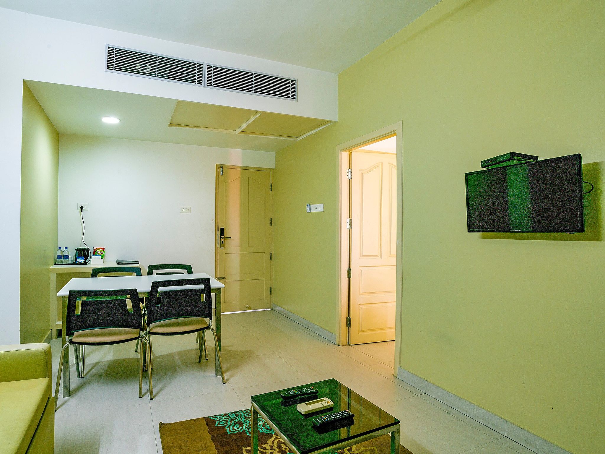 Hotel Millennium Continental Standard Deluxe 6