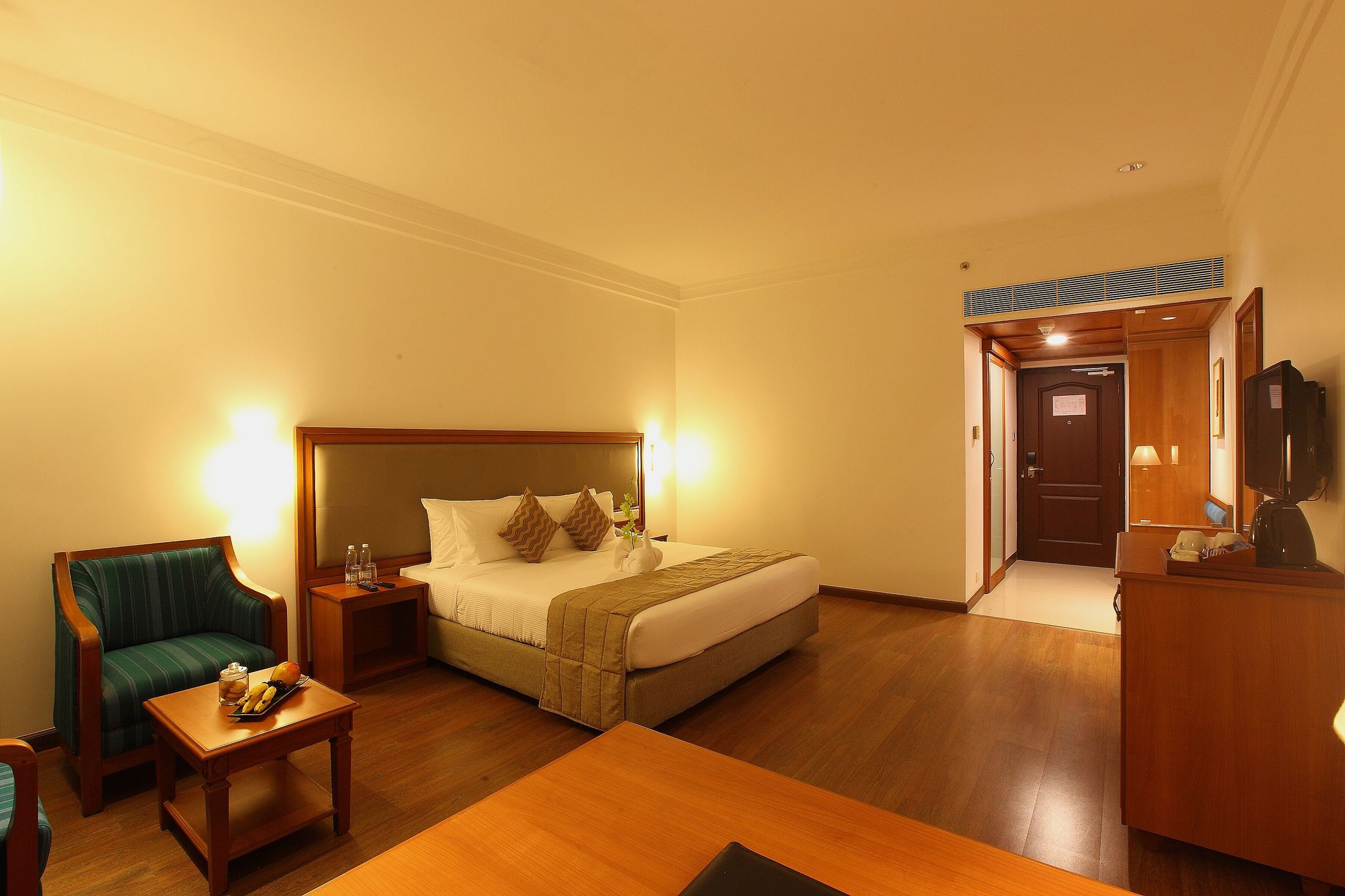 Monsoon Premium (King Bed)