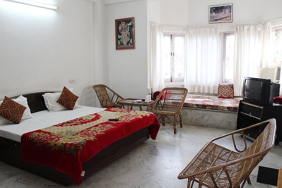 Hotel white palace