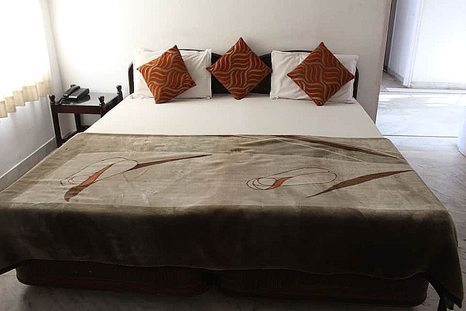 Hotel white palace