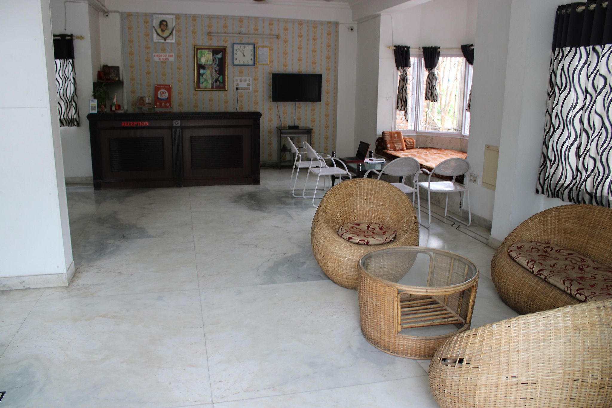Hotel white palace