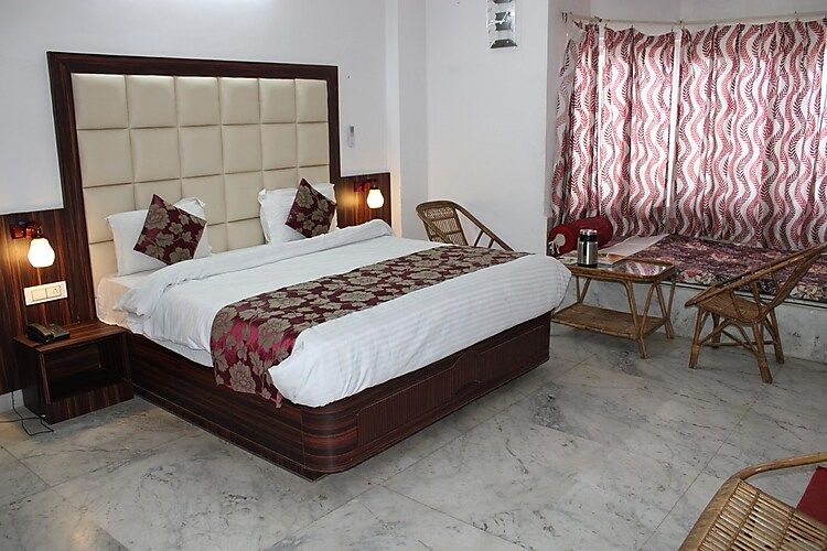 Hotel white palace