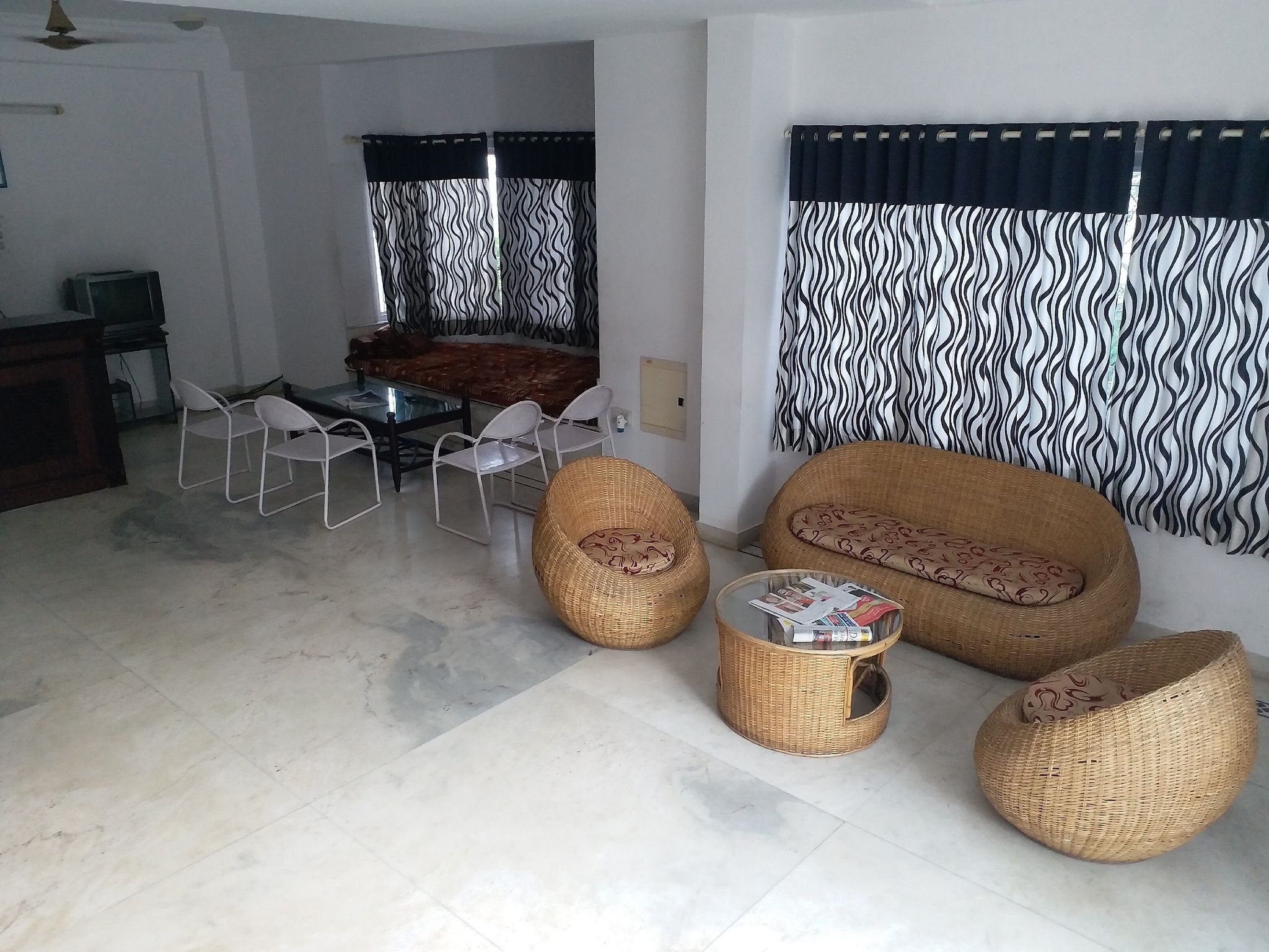 Hotel white palace