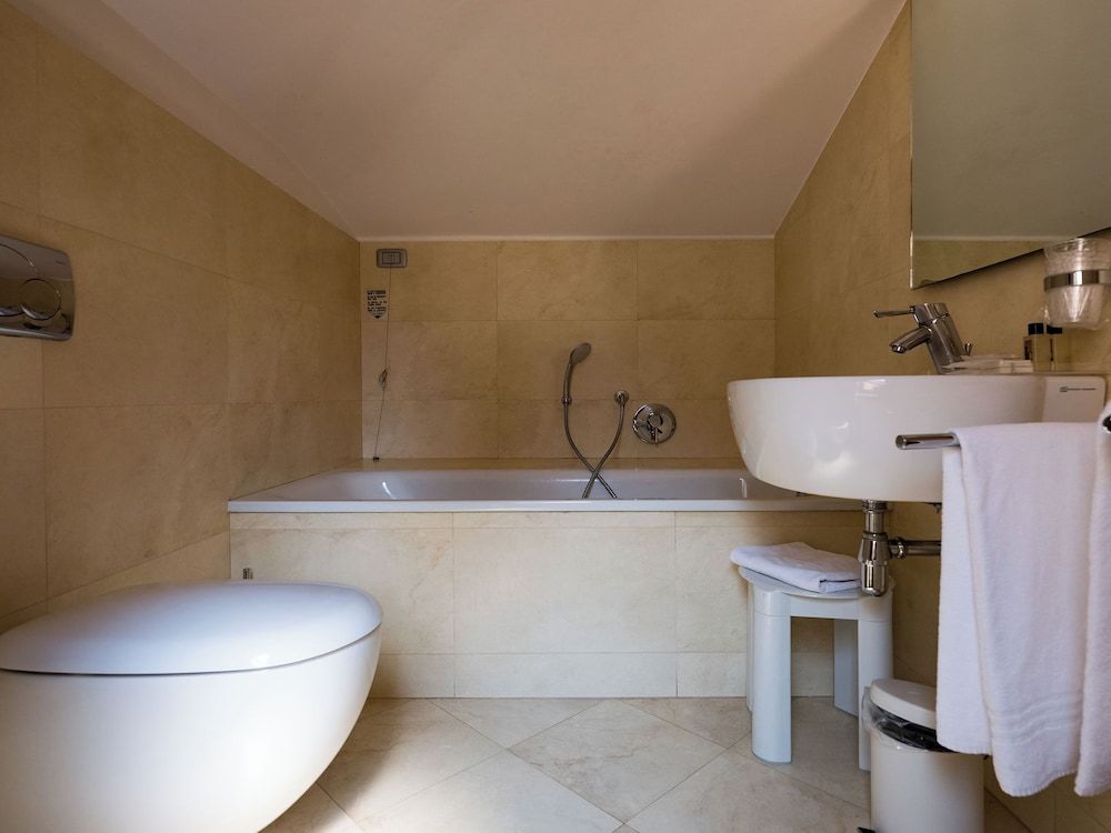Hotel Dell'Opera Double Room (Plus) 6