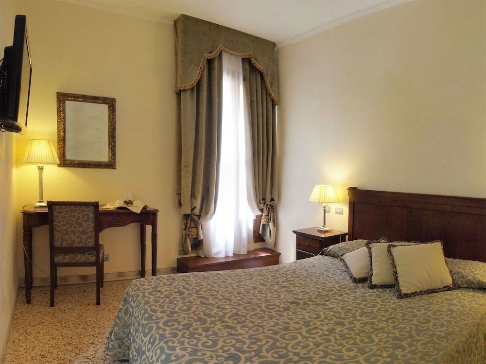 Hotel Dell'Opera Double Room (Plus) 2