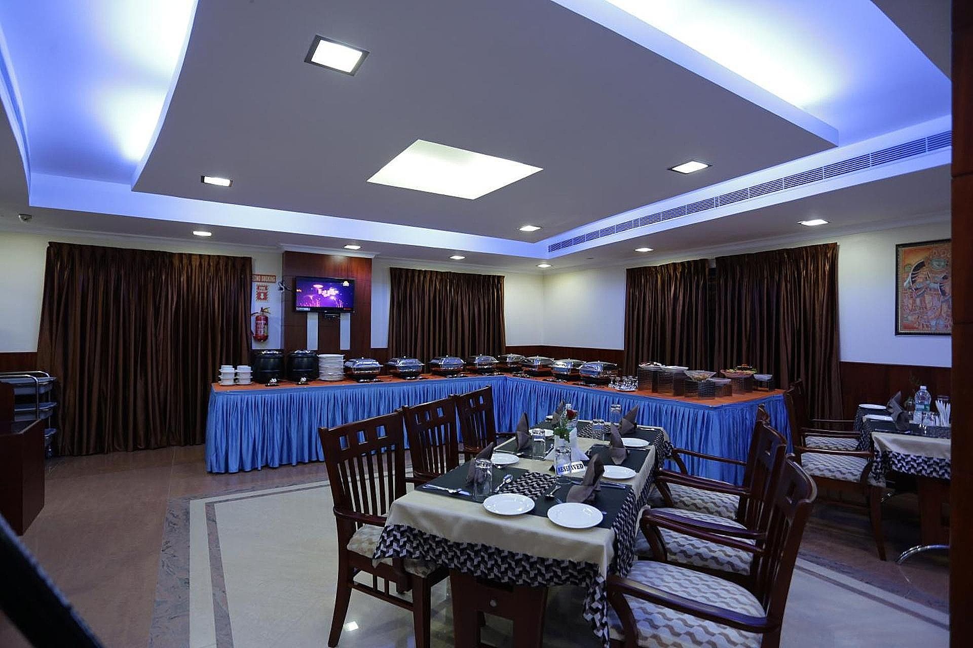 undefined Hotel White City 6