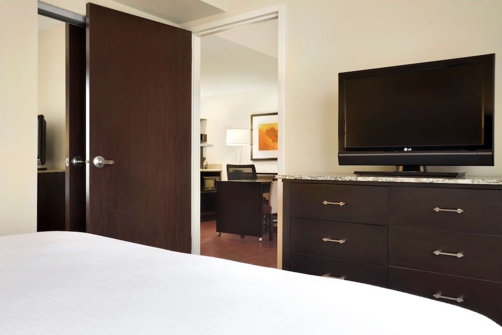 Premium Suite, 1 King Bed, Non Smoking