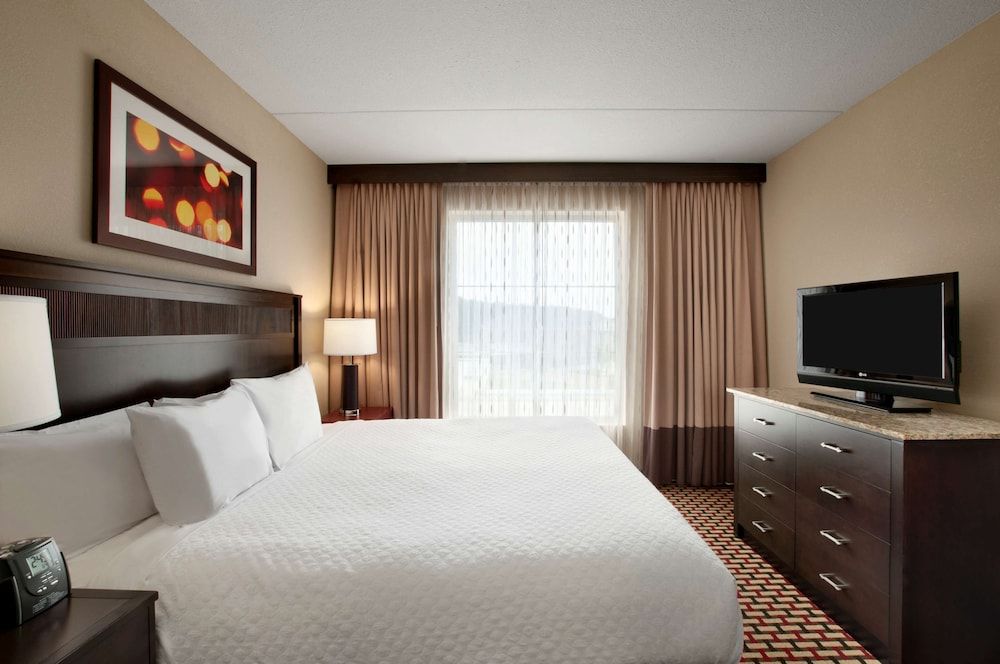 Premium Suite, 1 King Bed, Non Smoking
