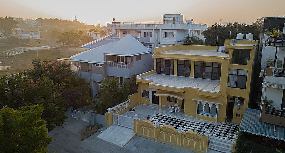 Chandraveer Niwas
