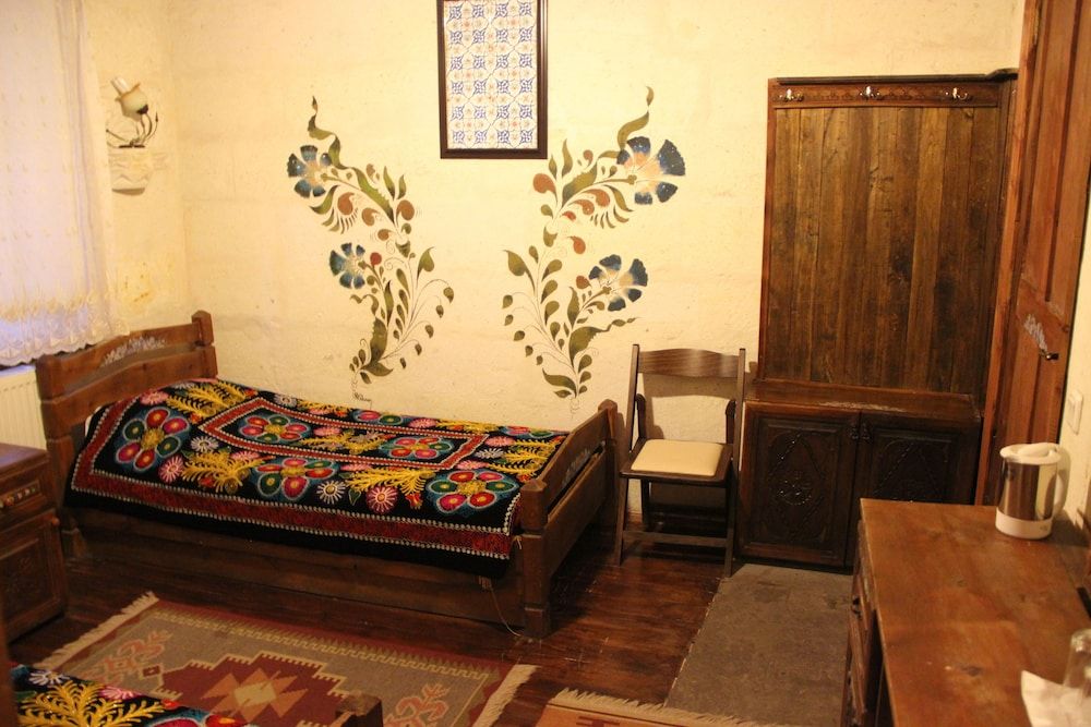 undefined Kismet Cave House 10