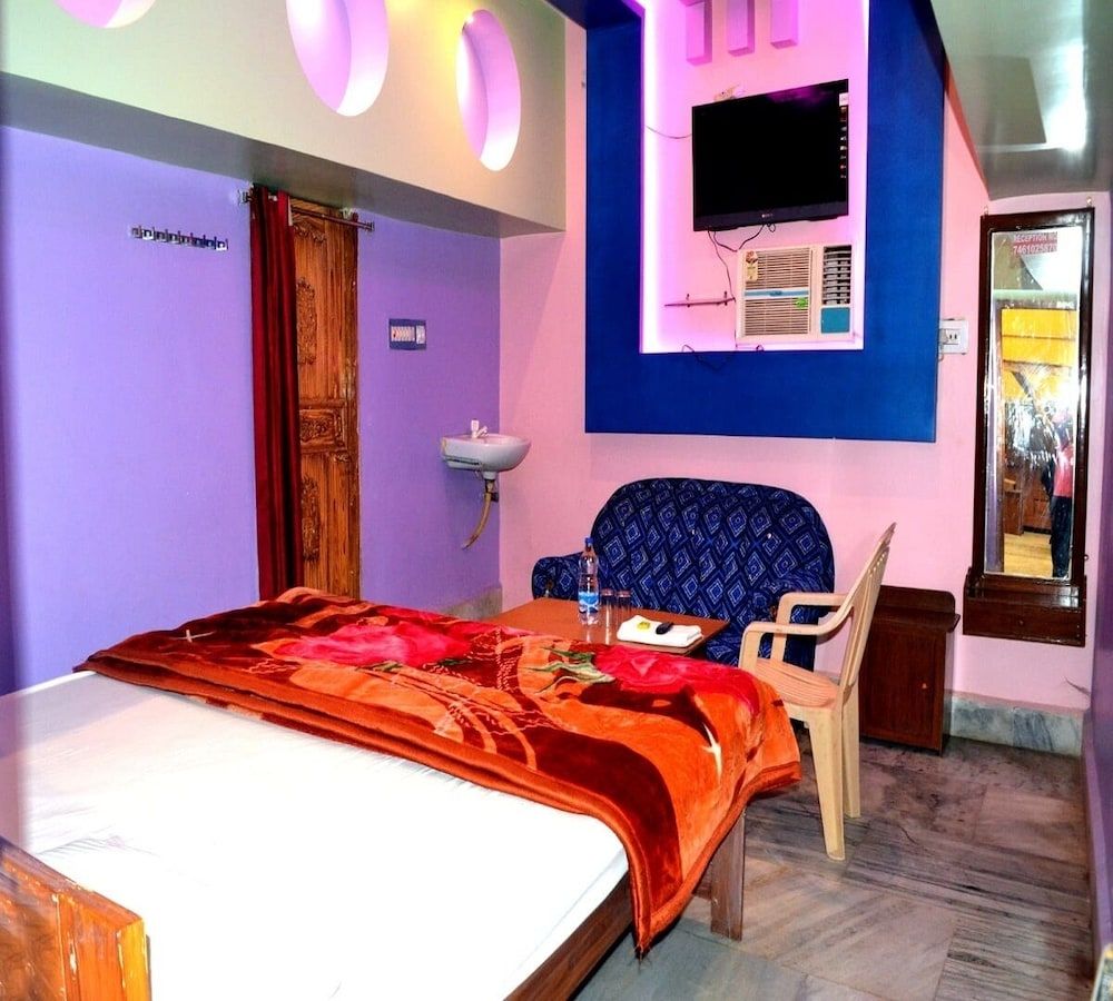 Hotel Royal Residency Double Room, 1 Double Bed 7