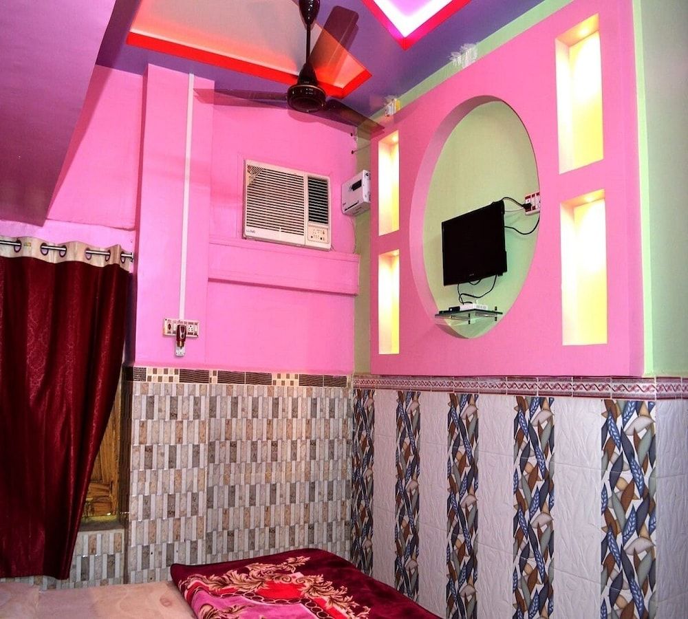 Hotel Royal Residency Double Room, 1 Double Bed 9