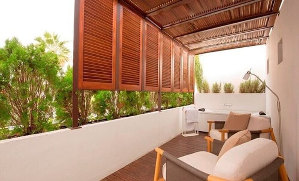 Premium Suite (2+1)