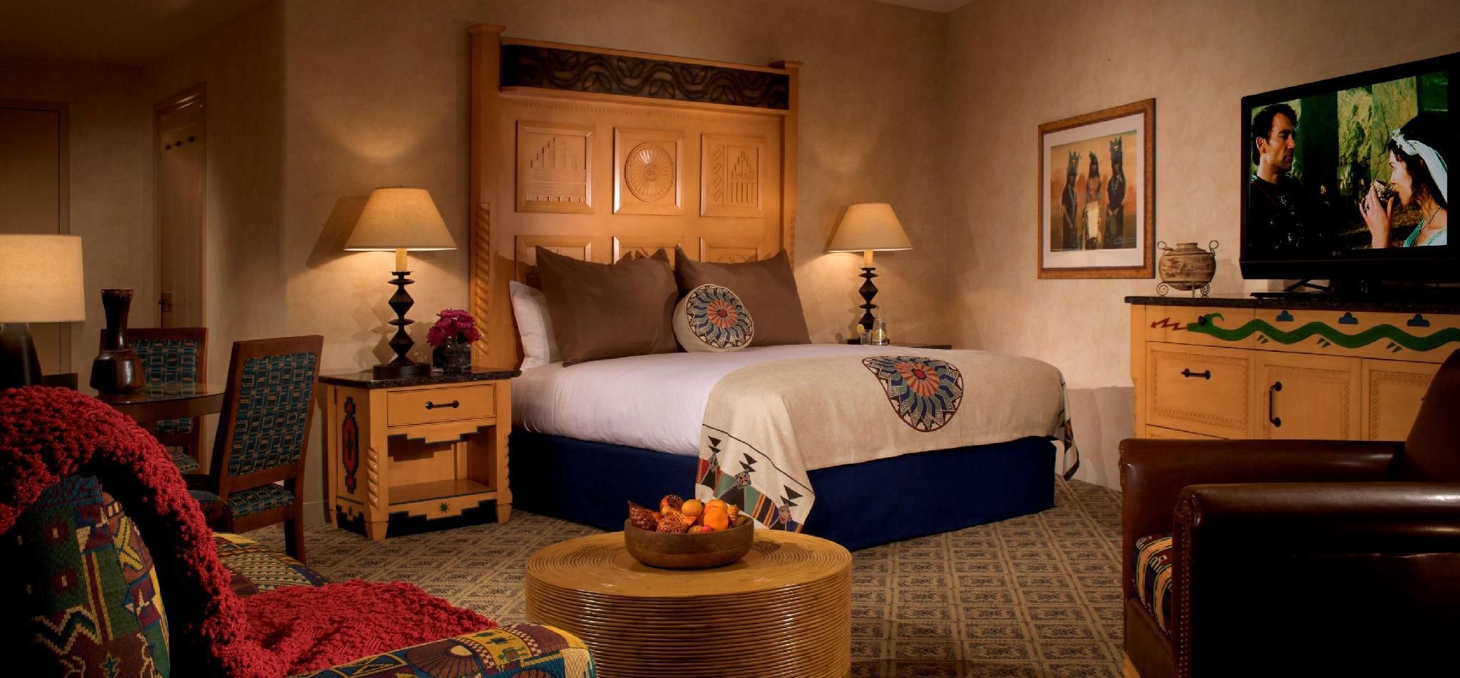 1 King Bed Studio Suite