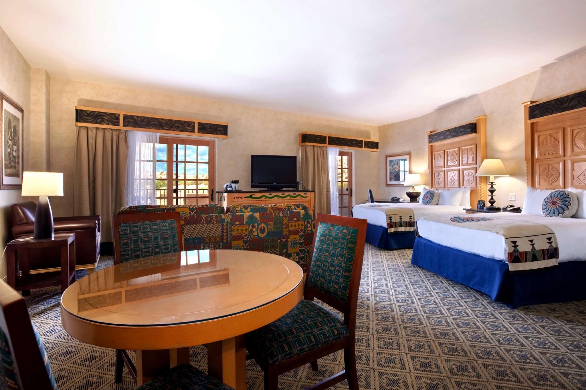 2 Queen Beds Studio Suite