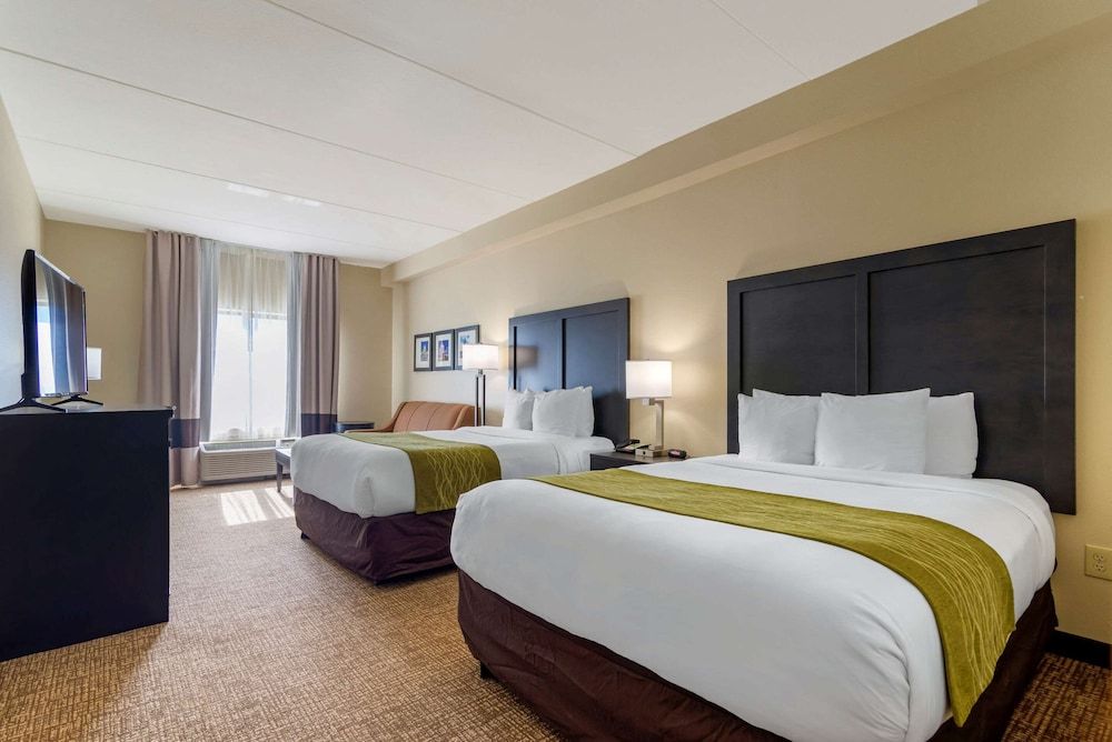Suite, 2 Queen Beds, Non Smoking