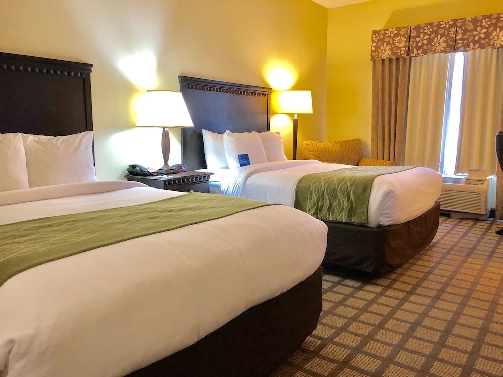 Suite, 2 Queen Beds, Non Smoking