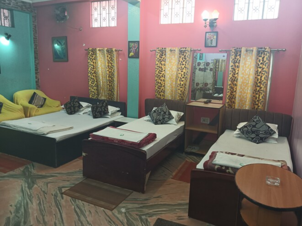 Non AC Suit Room ( Standard Family)