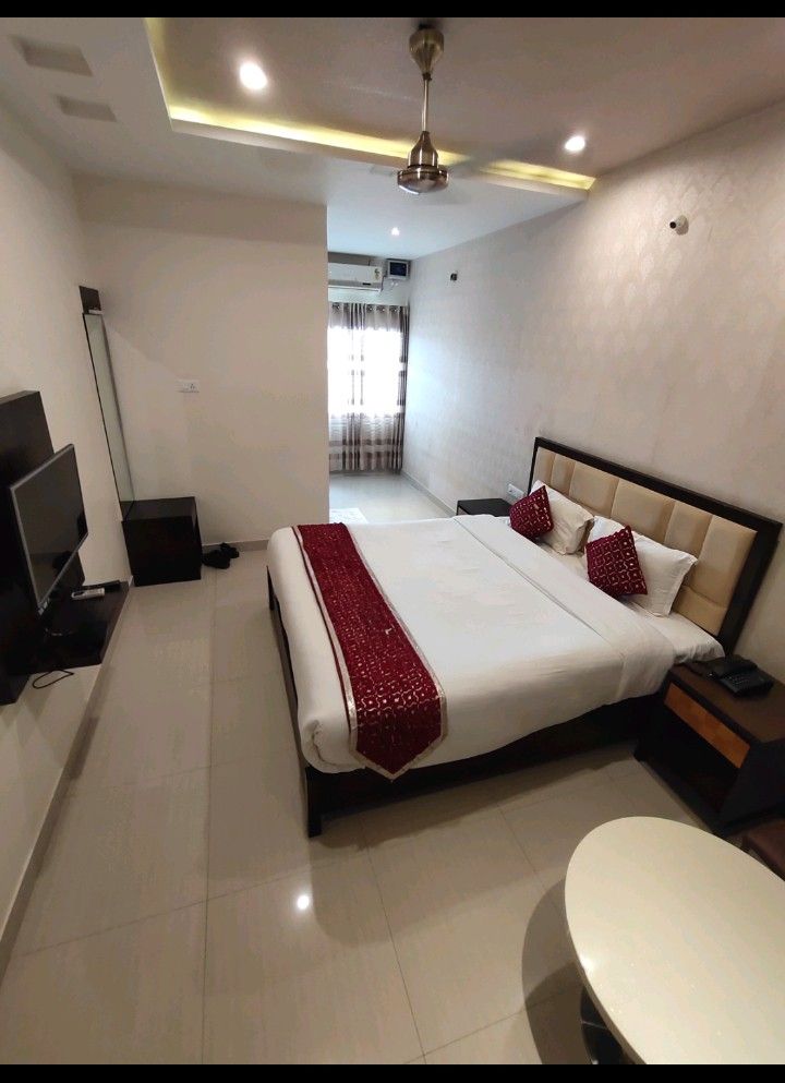 Hotel Mallikarjuna Residency Executive AC Room 2