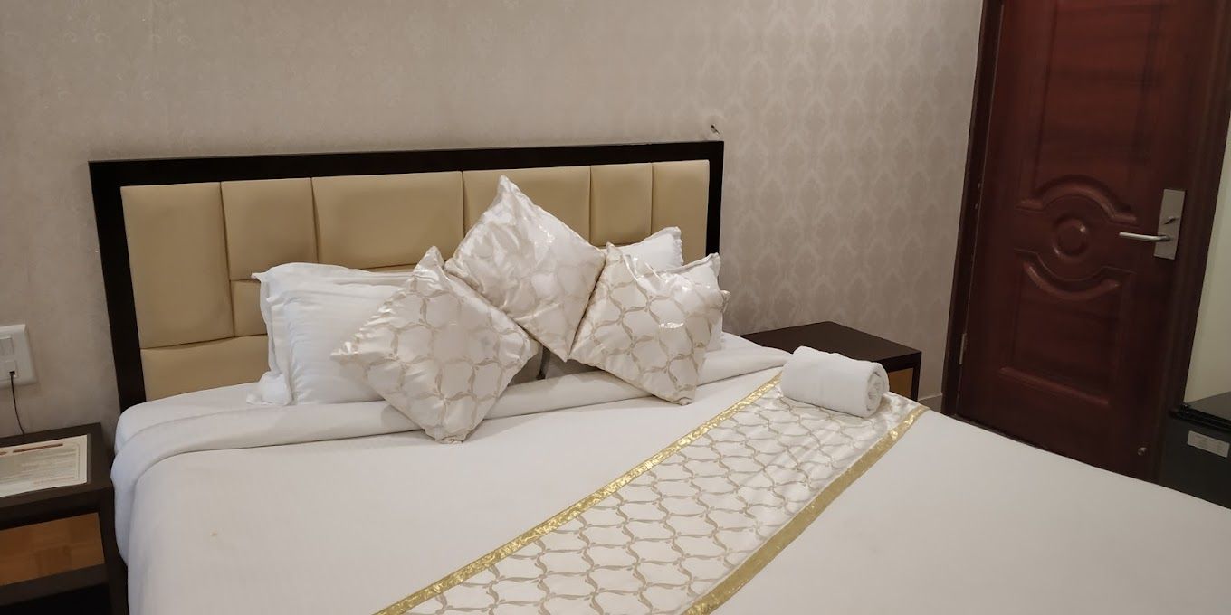 Hotel Mallikarjuna Residency Executive AC Room 4