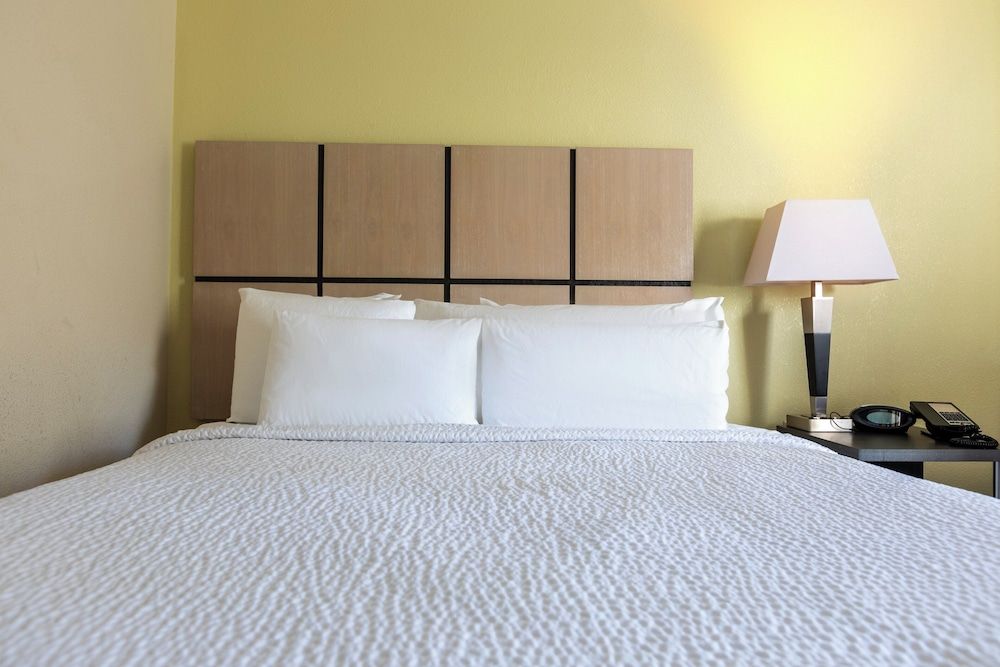 Studio Suite, 1 Queen Bed, Non Smoking