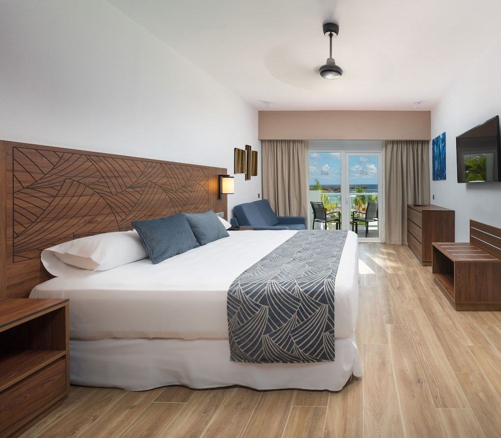 Double Room, Oceanfront (B2C-US)
