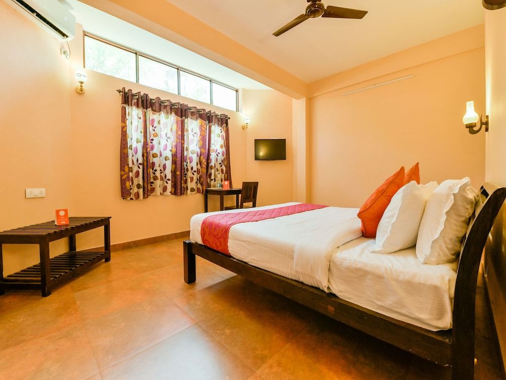 OYO 13415 Cherai Village Home Stay Double or Twin Room 11