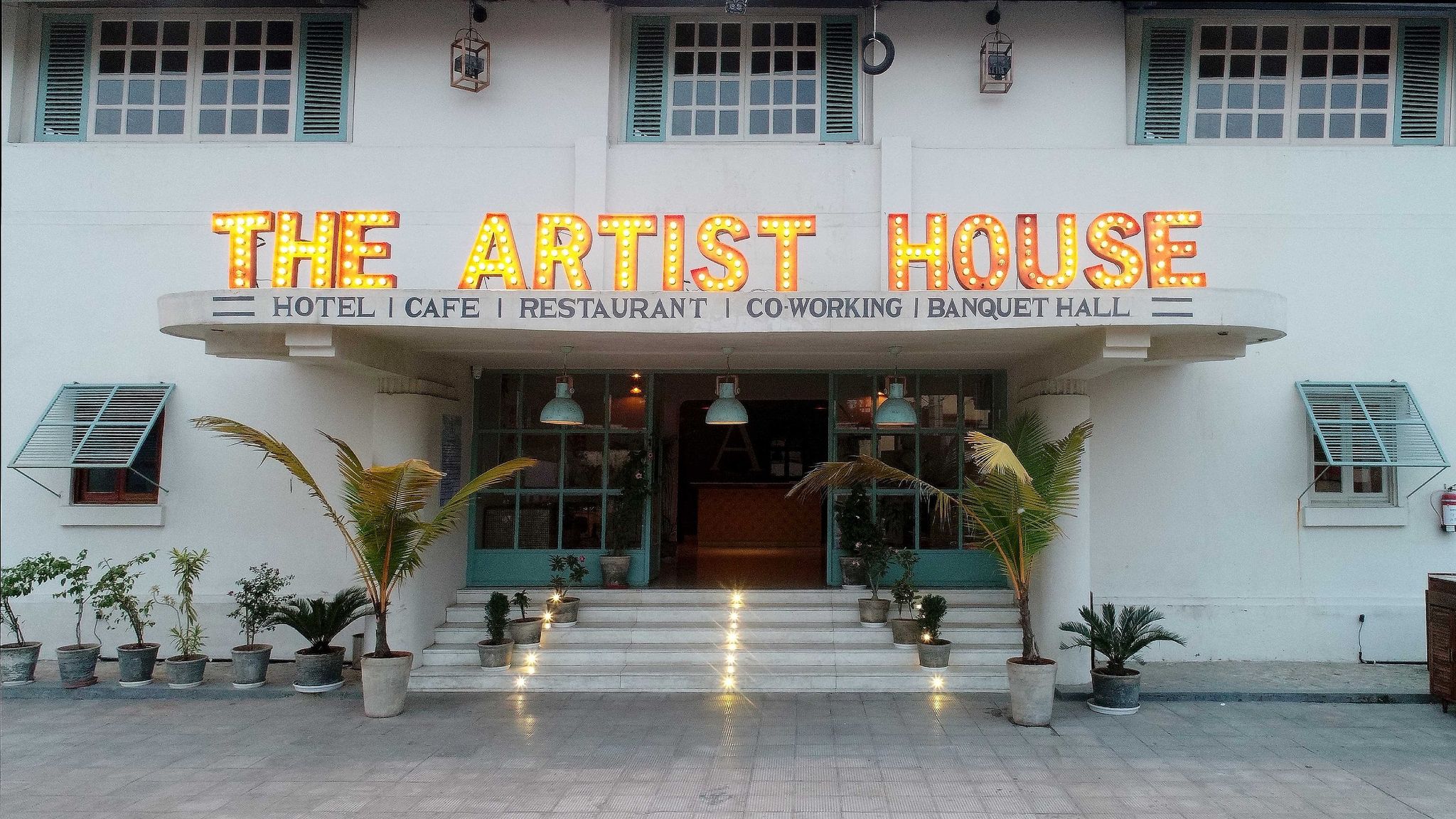 undefined The Artist House 6