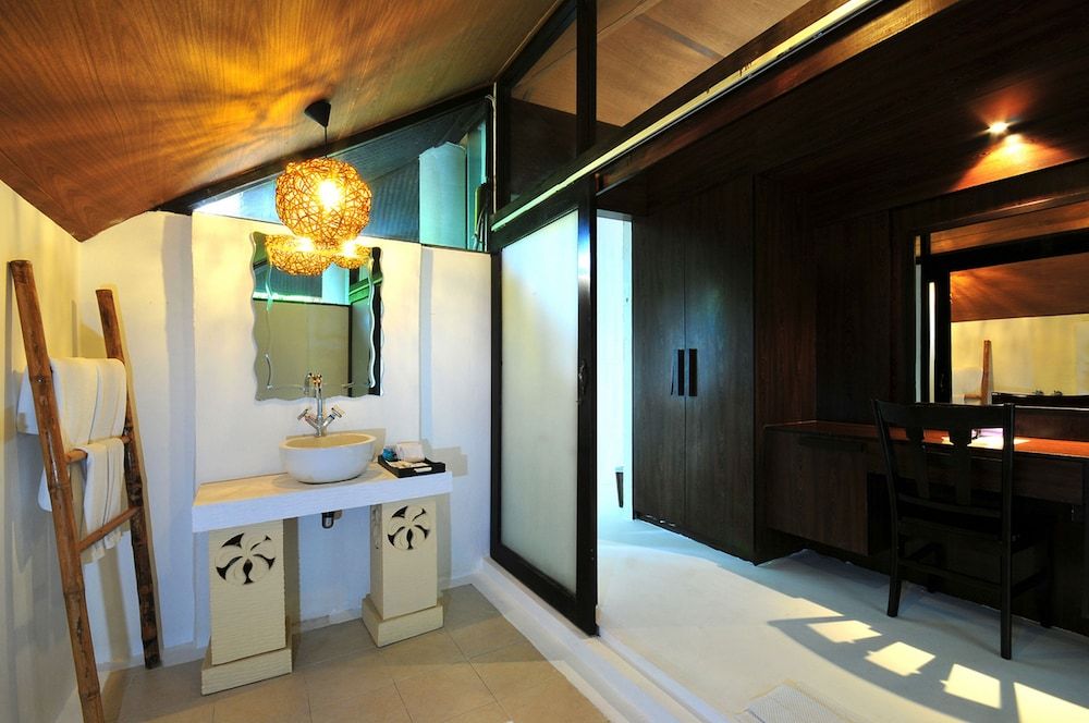 Dhevan Dara Resort & Spa Premium Double or Twin Room 6