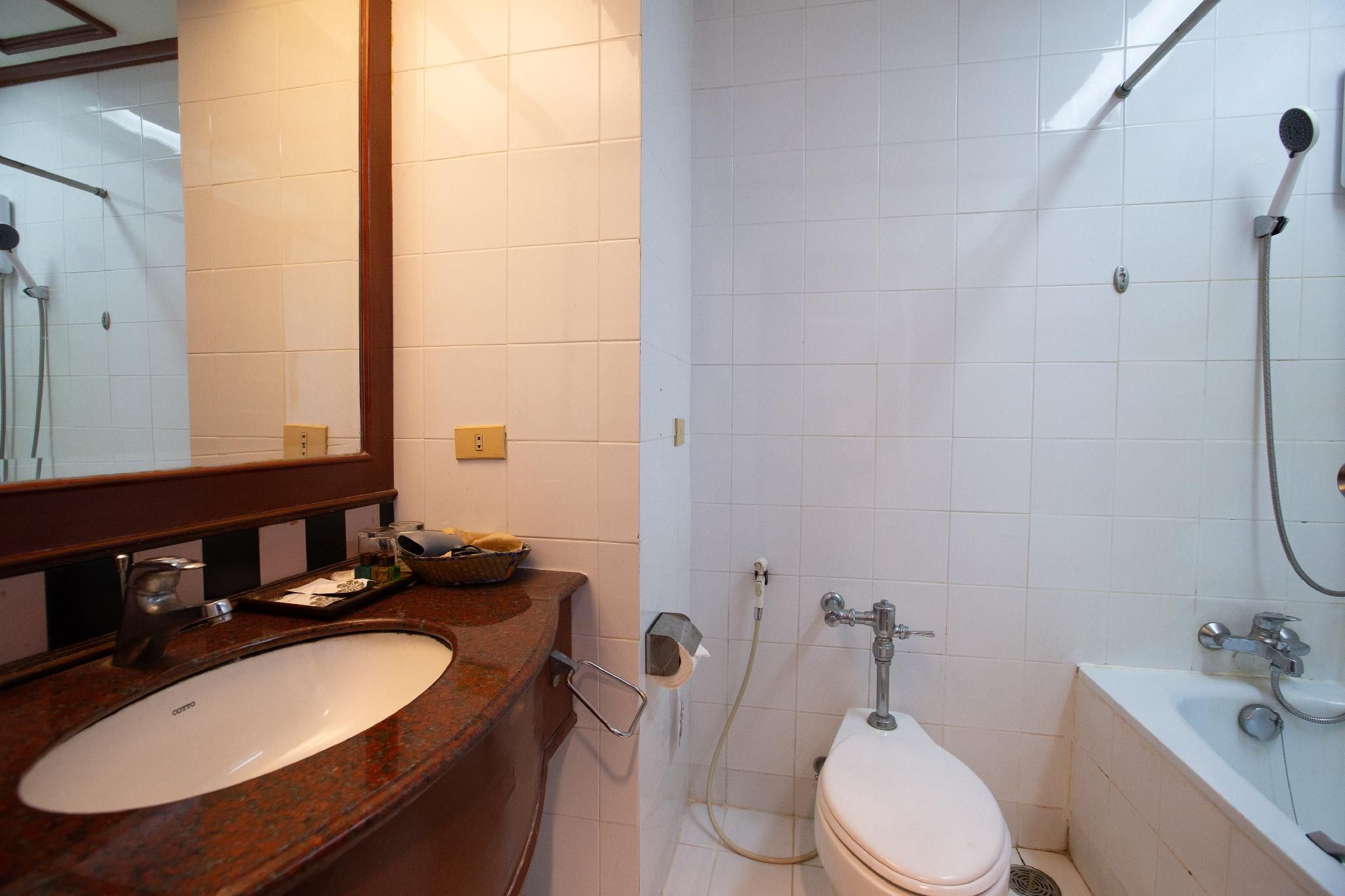Imperial Narathiwat Hotel Deluxe 3