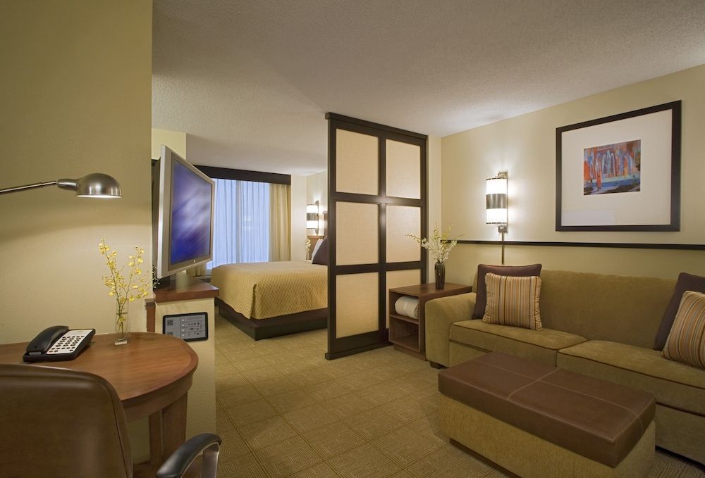 Room, 1 King Bed (High Floor)