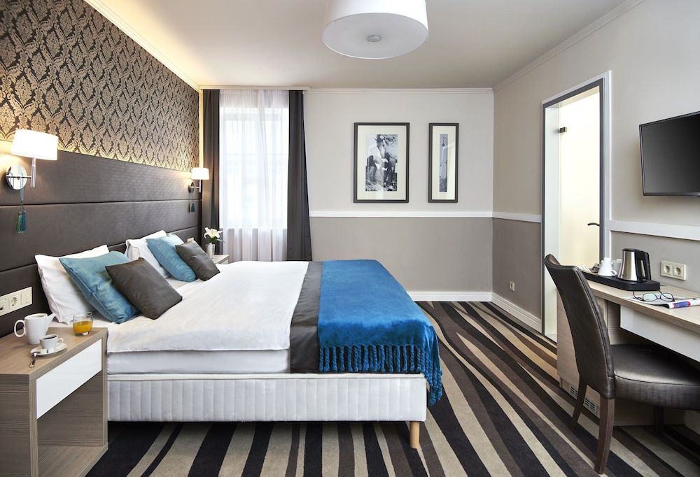 undefined Hotel Central Basilica 3