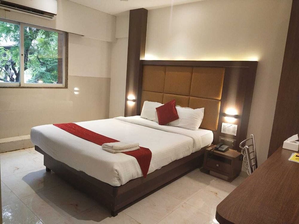 Hotel Express Inn Executive Room 9