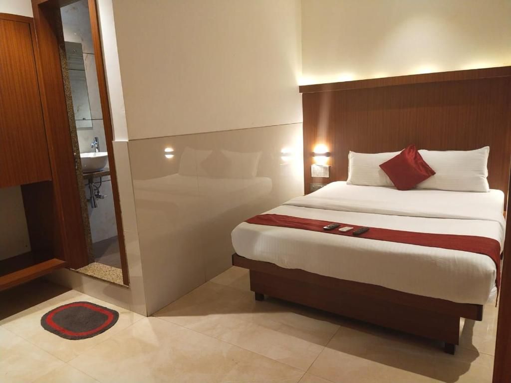 Hotel Express Inn Standard Room 2