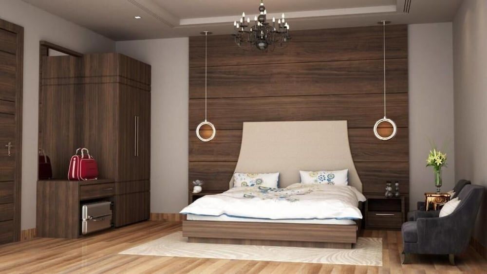 undefined Hotel palm luxury inn 5