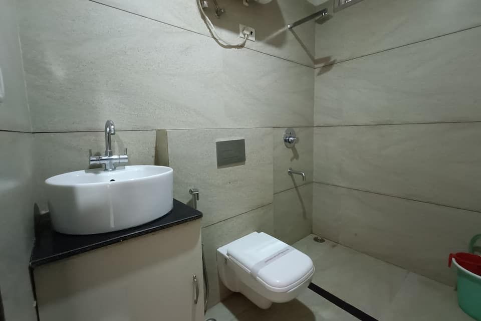 Hotel Satyam Four Bed Deluxe Room - AC 3