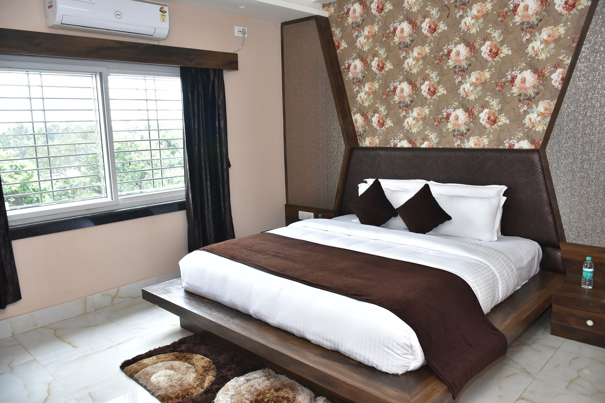 Hotel Daftari Palace Deluxe Room 2