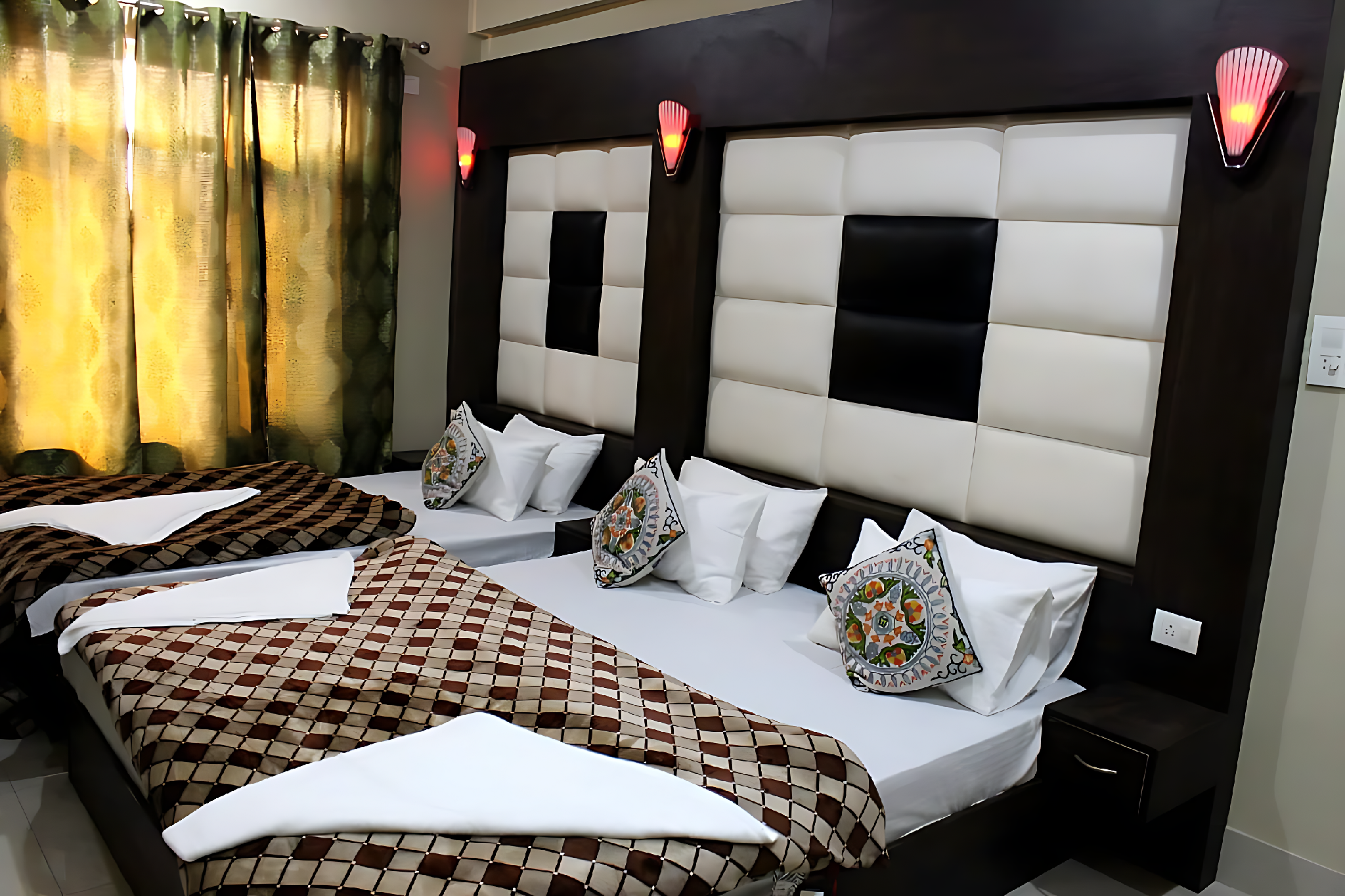 Triple Bed Room With Air Conditioning