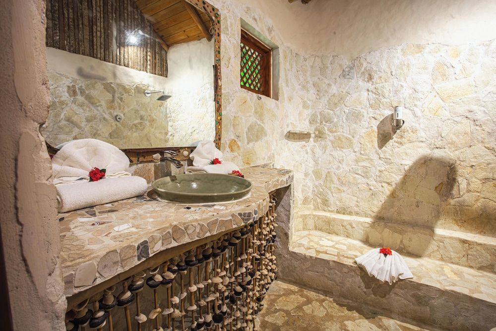 Natura Cabana Boutique Hotel & Spa by Mint Superior Bungalow, 2 Bedrooms 14