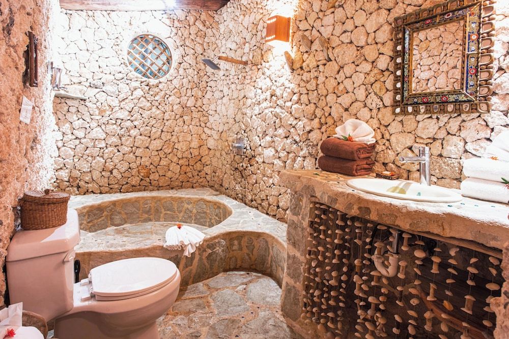 Natura Cabana Boutique Hotel & Spa by Mint Basic Room, 1 King Bed 4