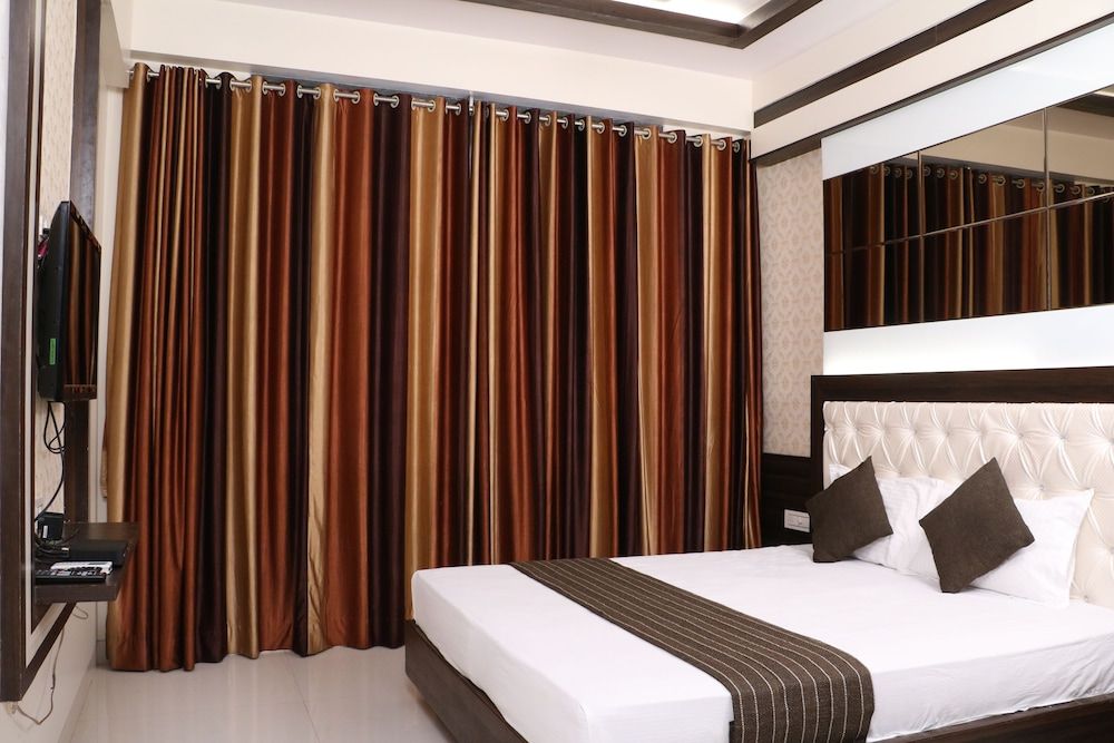 undefined Hotel Grand Residency 4